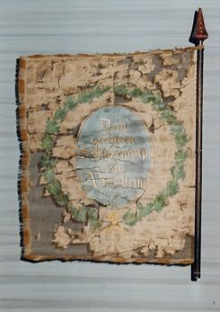 Historische Vereinsfahne von 1823 Frontseite - Dem geehrten Schützencorps zu Adelsheim